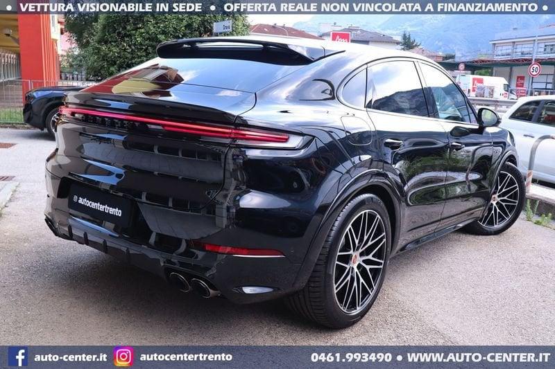 Porsche Cayenne Coupè 3.0 V6 Coupè E-Hybrid Black Edition Sport Design
