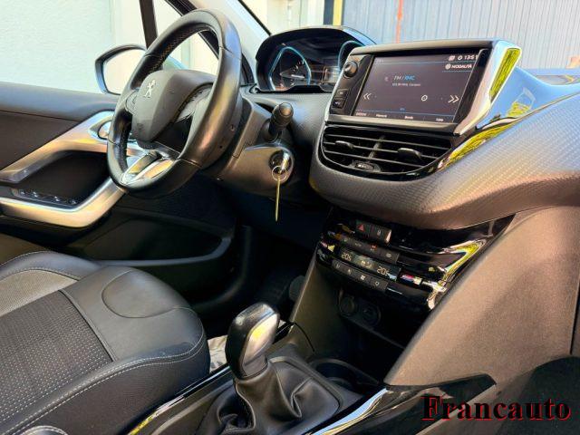 PEUGEOT 2008 PureTech 82 S&S Allure