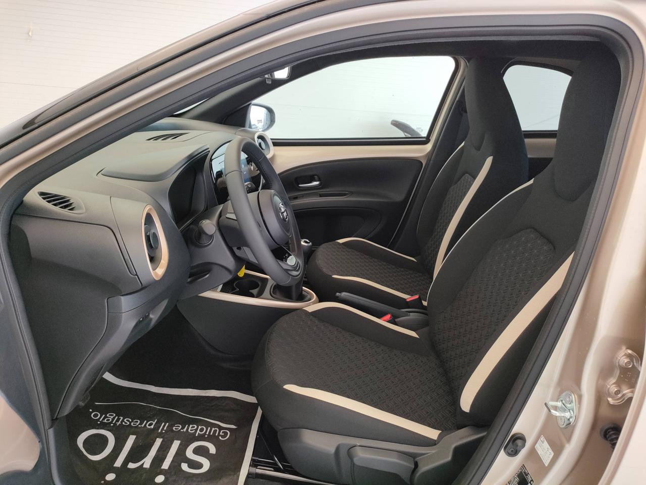 TOYOTA Aygo X 1.0B TREND MT - MY24