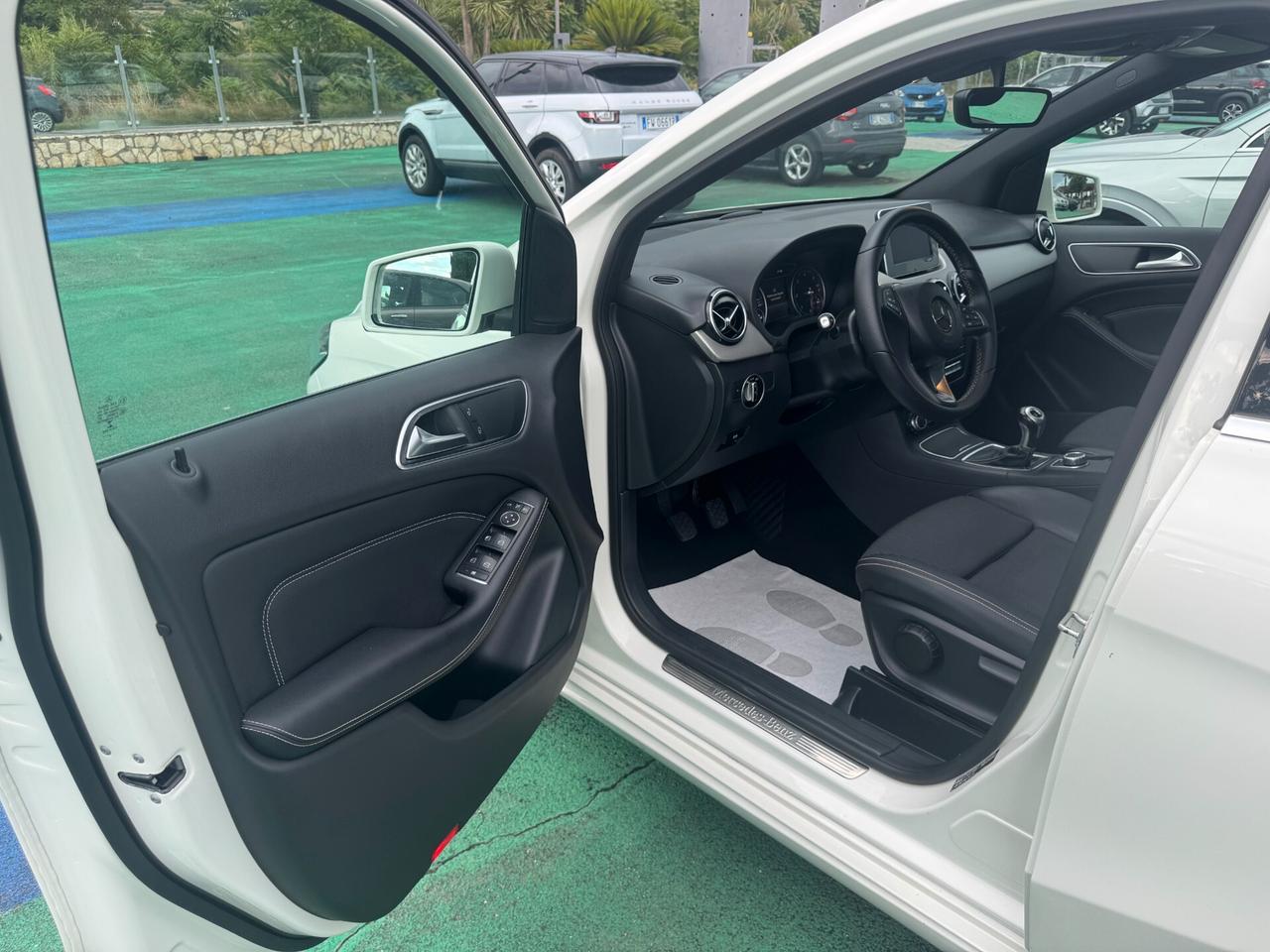 Mercedes-benz A 180 d Premium