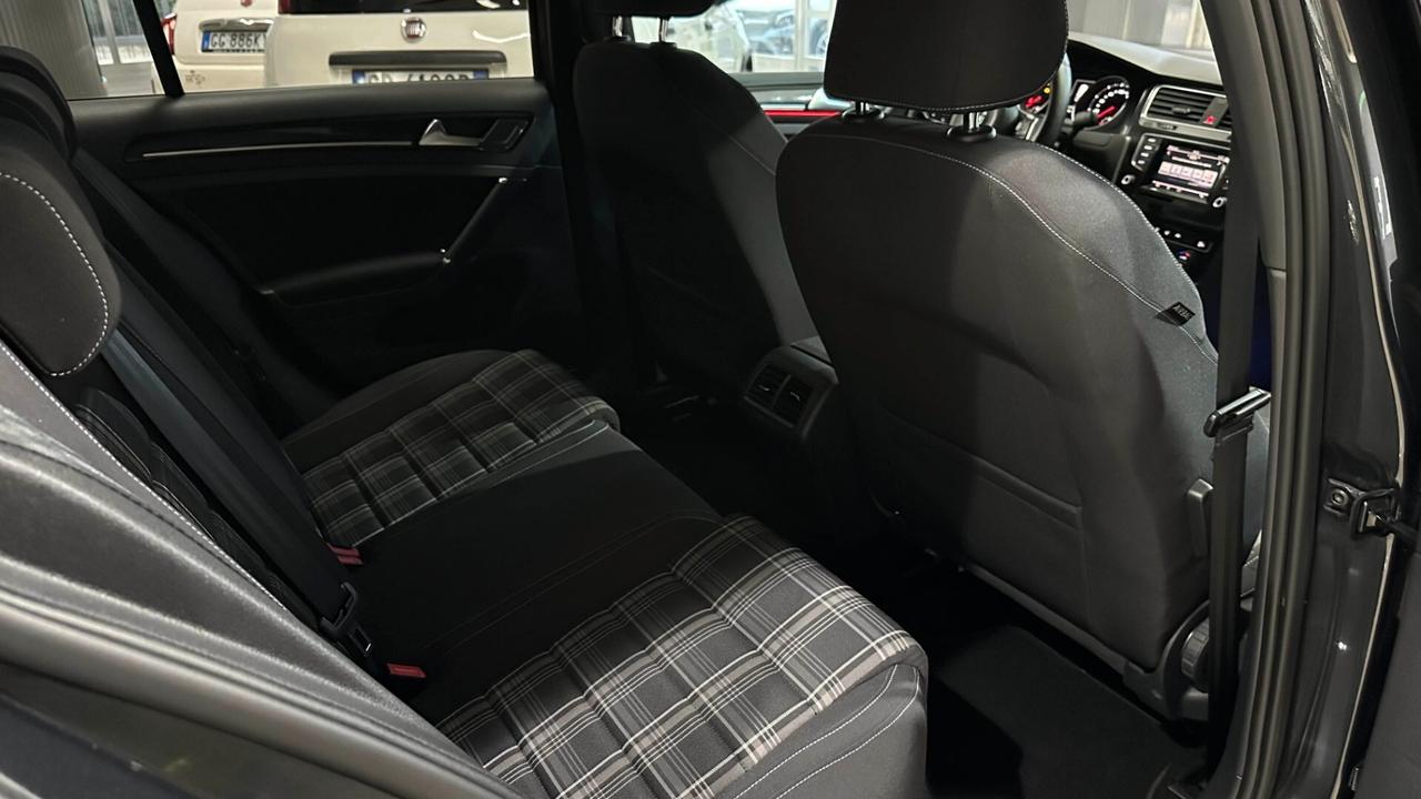 Volkswagen Golf GTD 2.0 TDI 5p. BlueMotion Technology