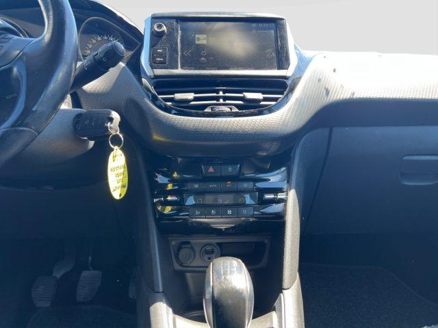 PEUGEOT 208 208 1.2 PureTech 82 CV 5 porte GPL Allure
