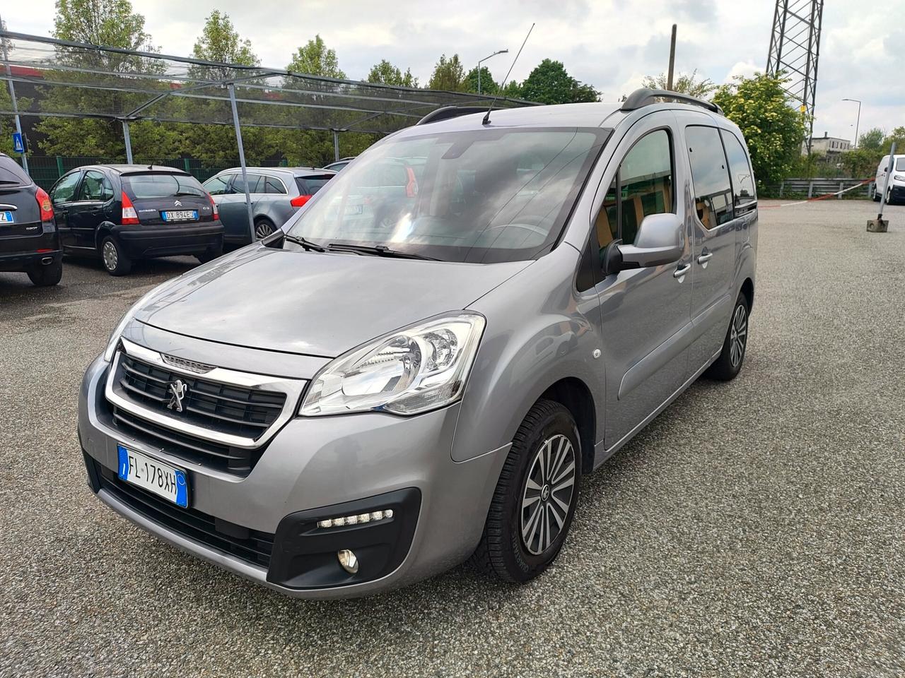 Peugeot Partner Tepee BlueHDi 100 Active