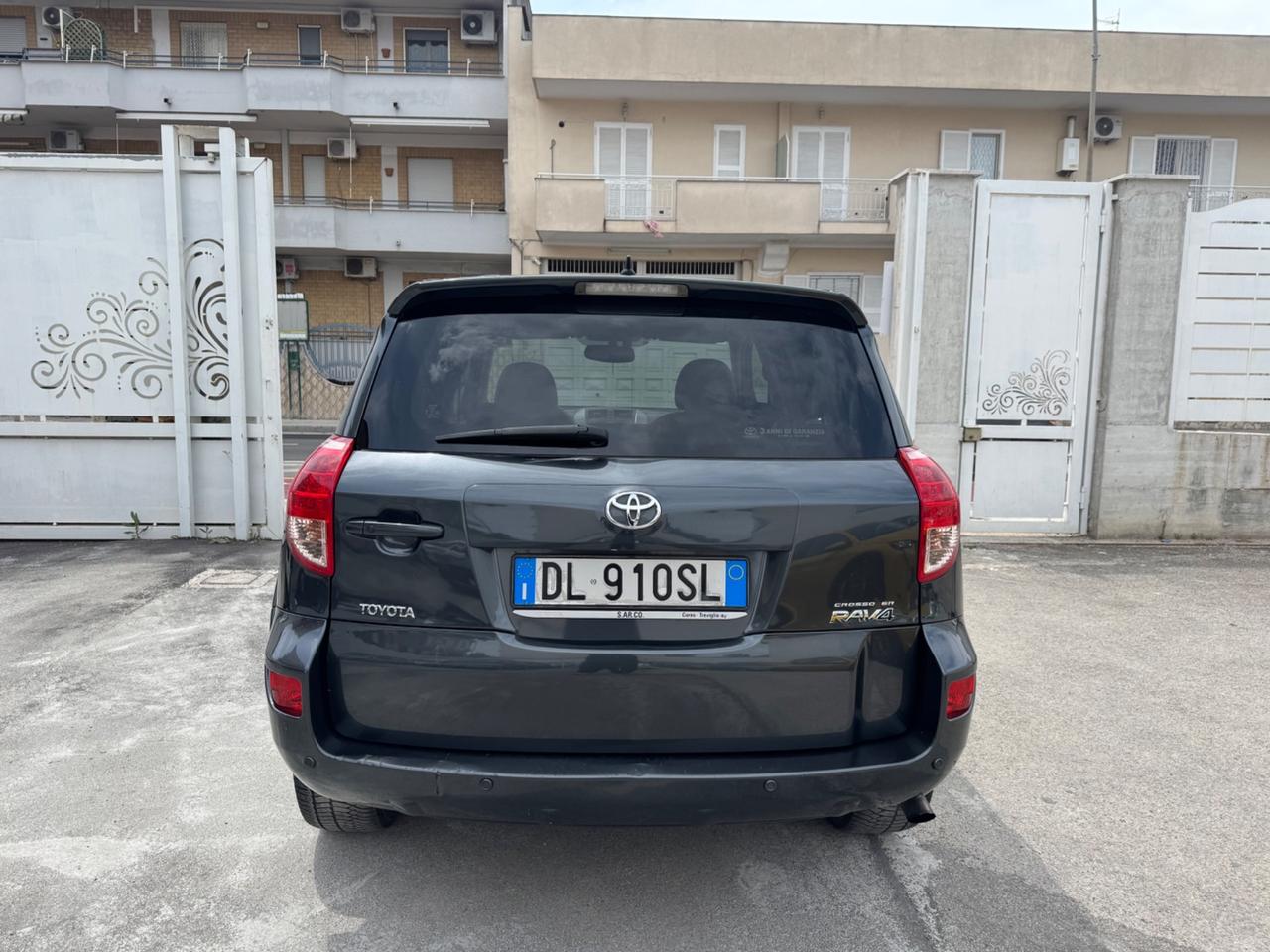Toyota RAV 4 2.2 DIESEL 177 CV Luxury 2007