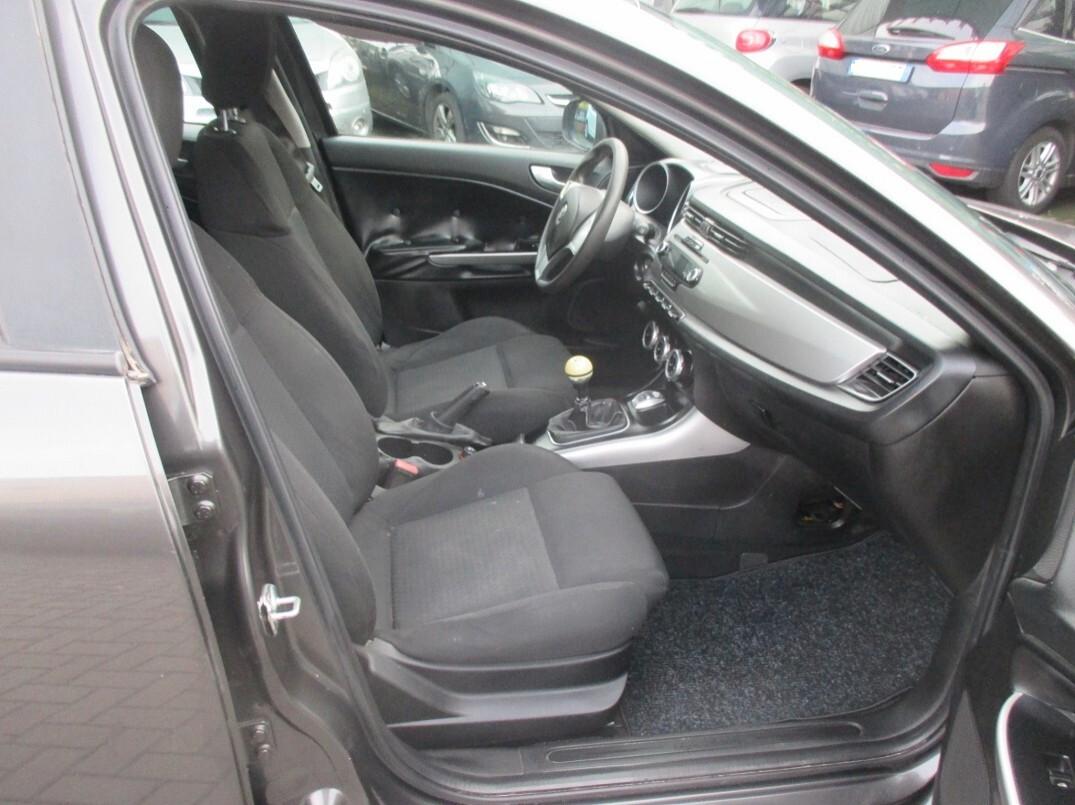 Alfa Romeo Giulietta 1.6 JonTDm-2 105 CV Progressi