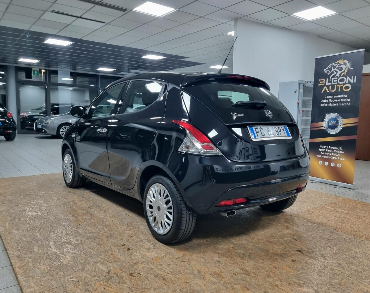 Lancia Ypsilon 1.2 69 CV 5 porte Gold