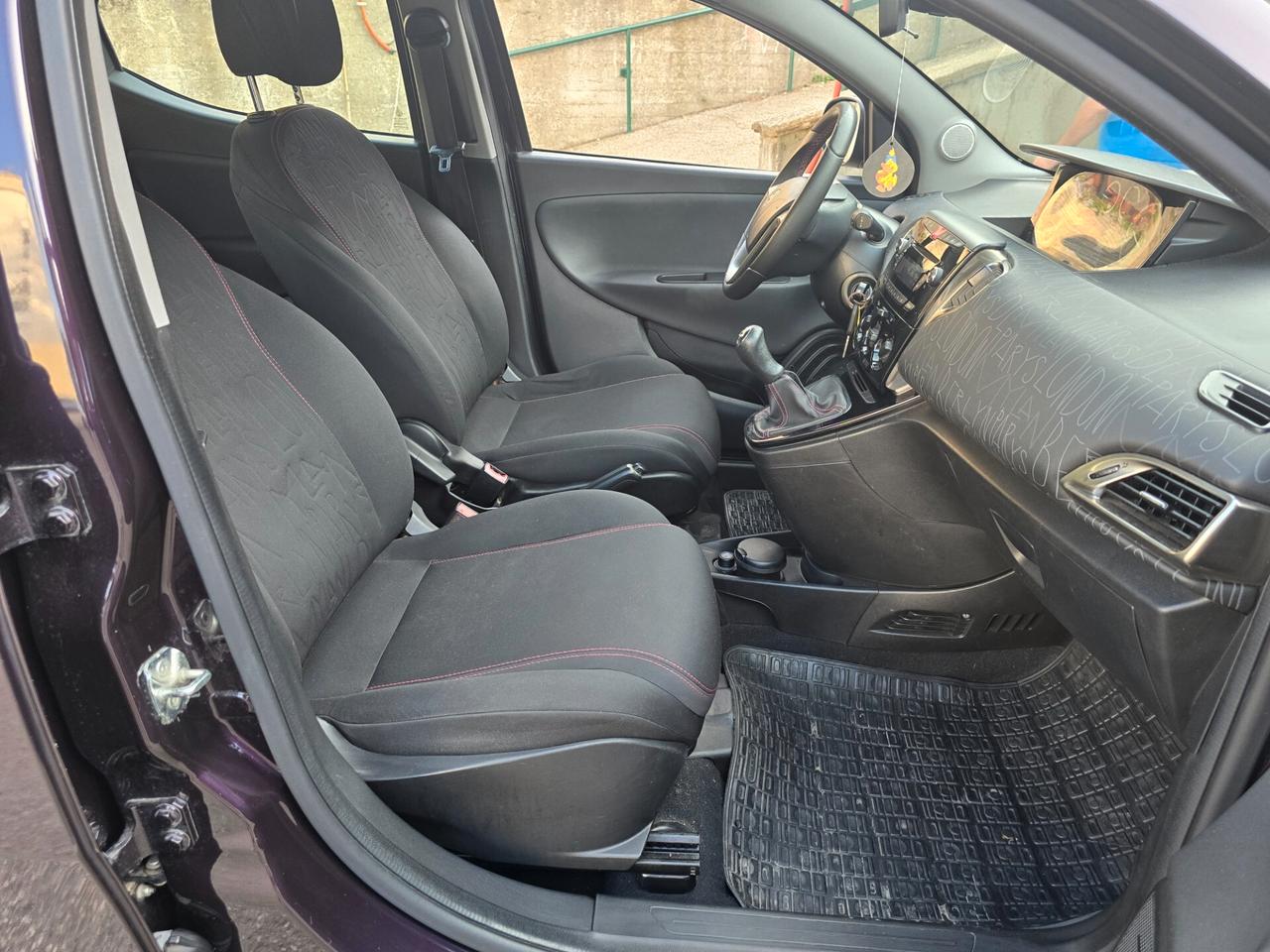 Lancia Ypsilon 1.3 MJT 95cv elefantino full bicolore 2013