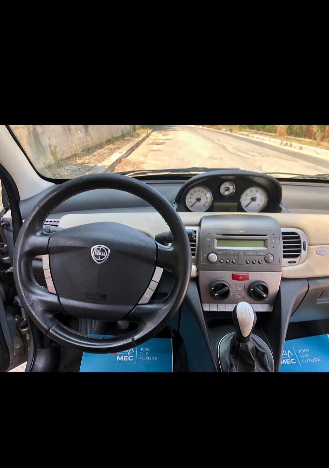 Lancia Ypsilon 1.3 MULTIJET 90 CV Platino