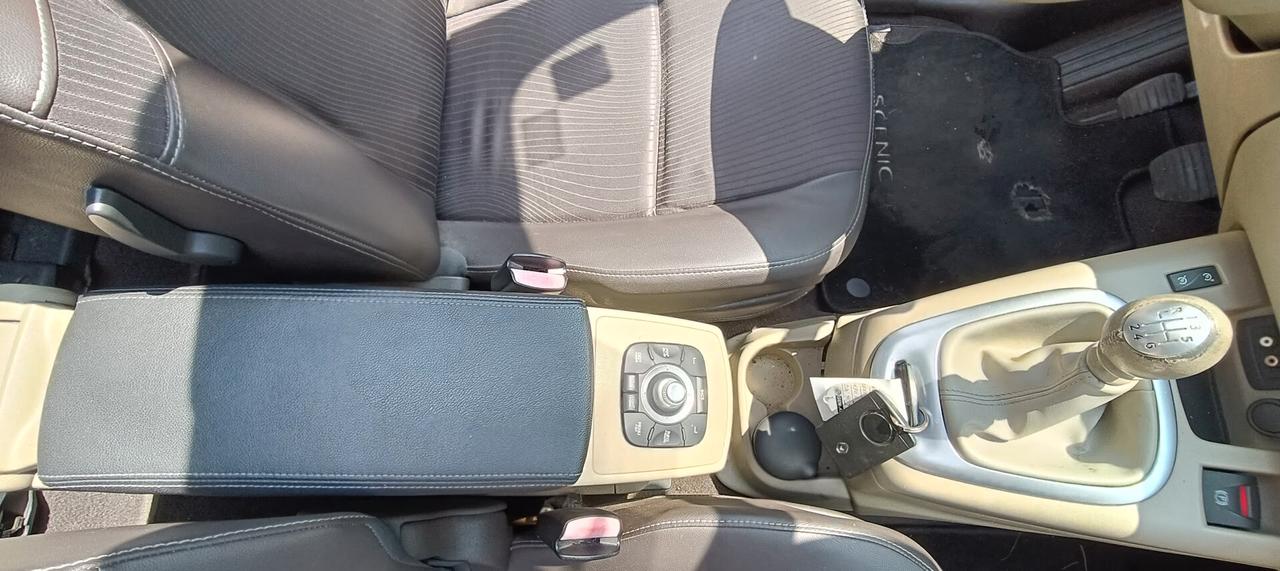 Renault Scenic Scénic 1.4 TCe Luxe 7 POSTI BENZINA 158 MILA KM!!!