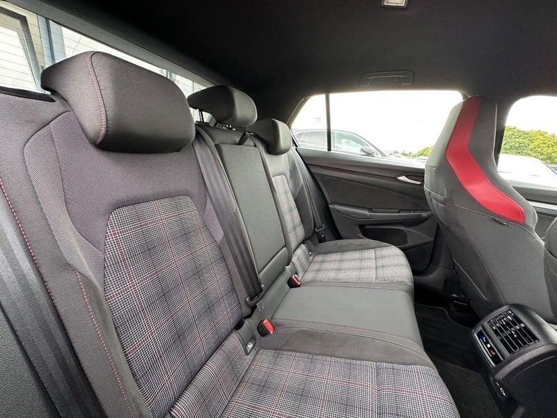 Volkswagen Golf 2.0 TSI GTI DSG Camera Estoril 19" Cockpit PRO