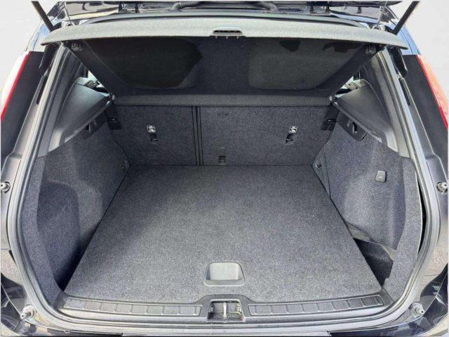 VOLVO XC40 T3 MOMENTUM AUTOMATICA