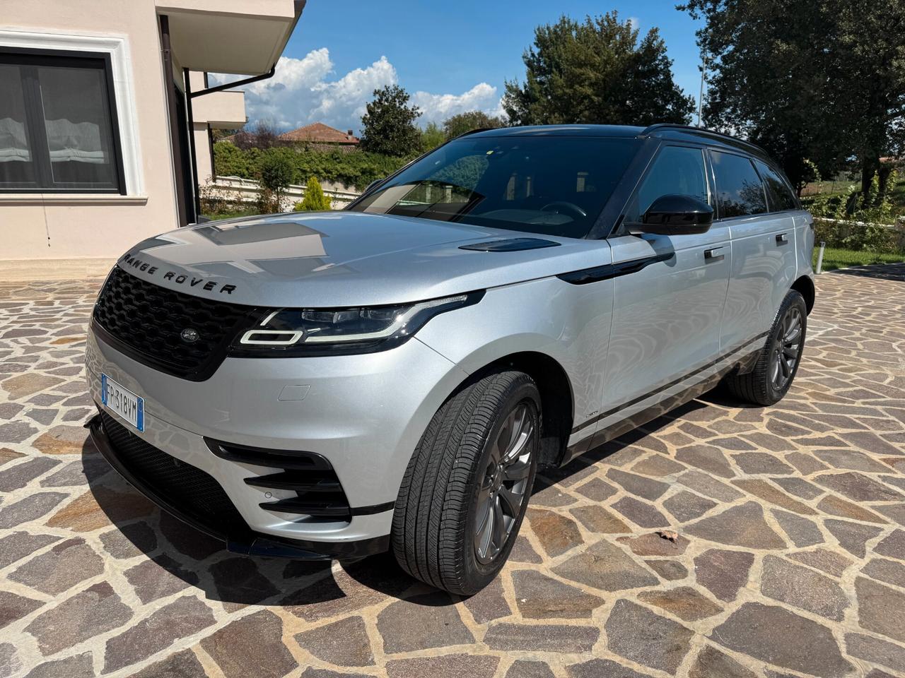 Land Rover Range Velar 2.0D I4 240 CV R-Dynamic PELLE-NAVIGATORE
