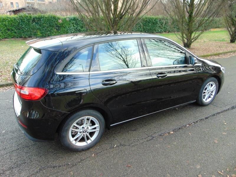 MERCEDES Classe B (W247) B 160 Sport