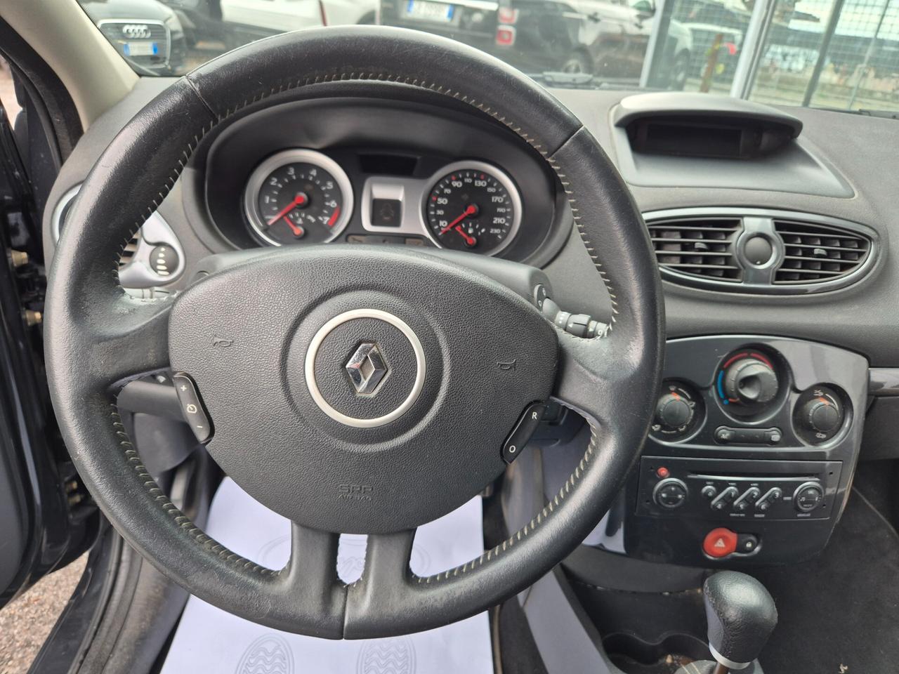 Renault Clio le iene 1.4 99cv GPL