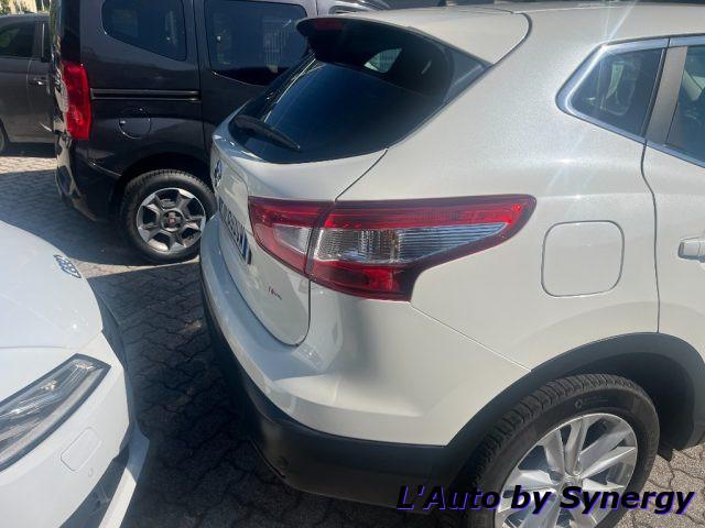 NISSAN Qashqai 1.6 dCi 2WD N-Connecta