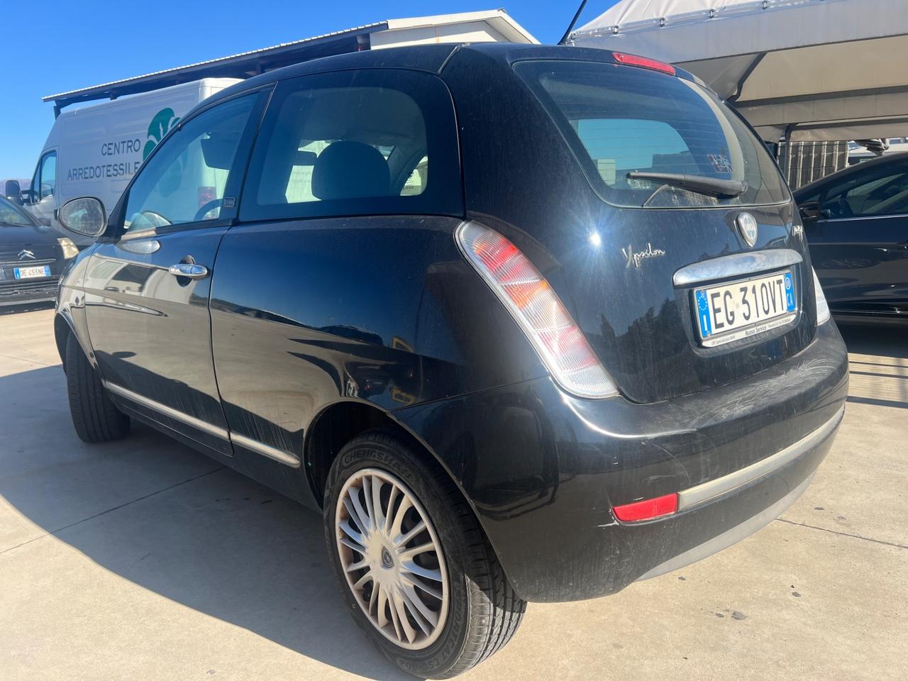 Lancia Ypsilon 1.3 MJT 75 CV Diva