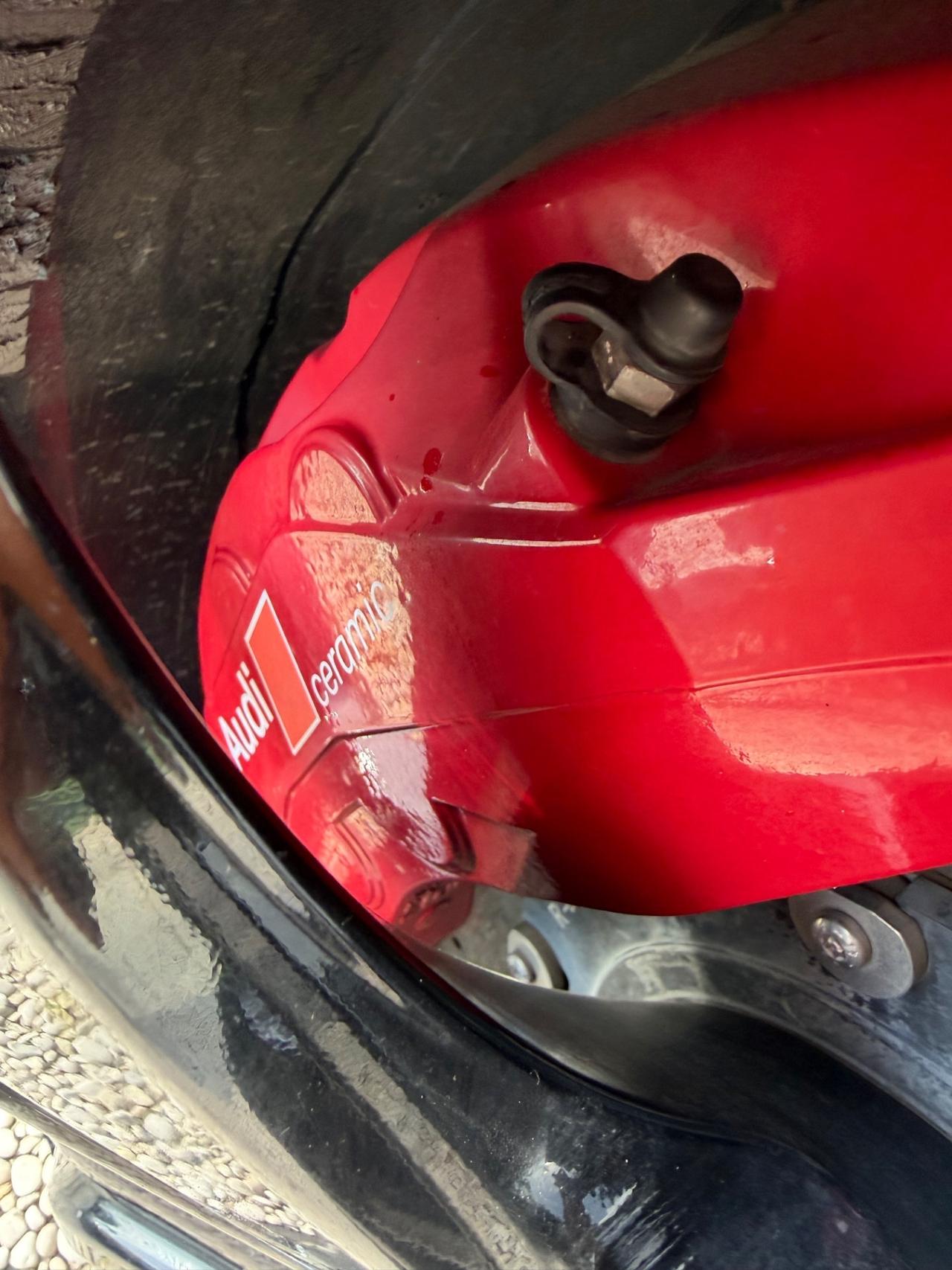 Audi Q8 RS TFSI V8 quattro tiptronic