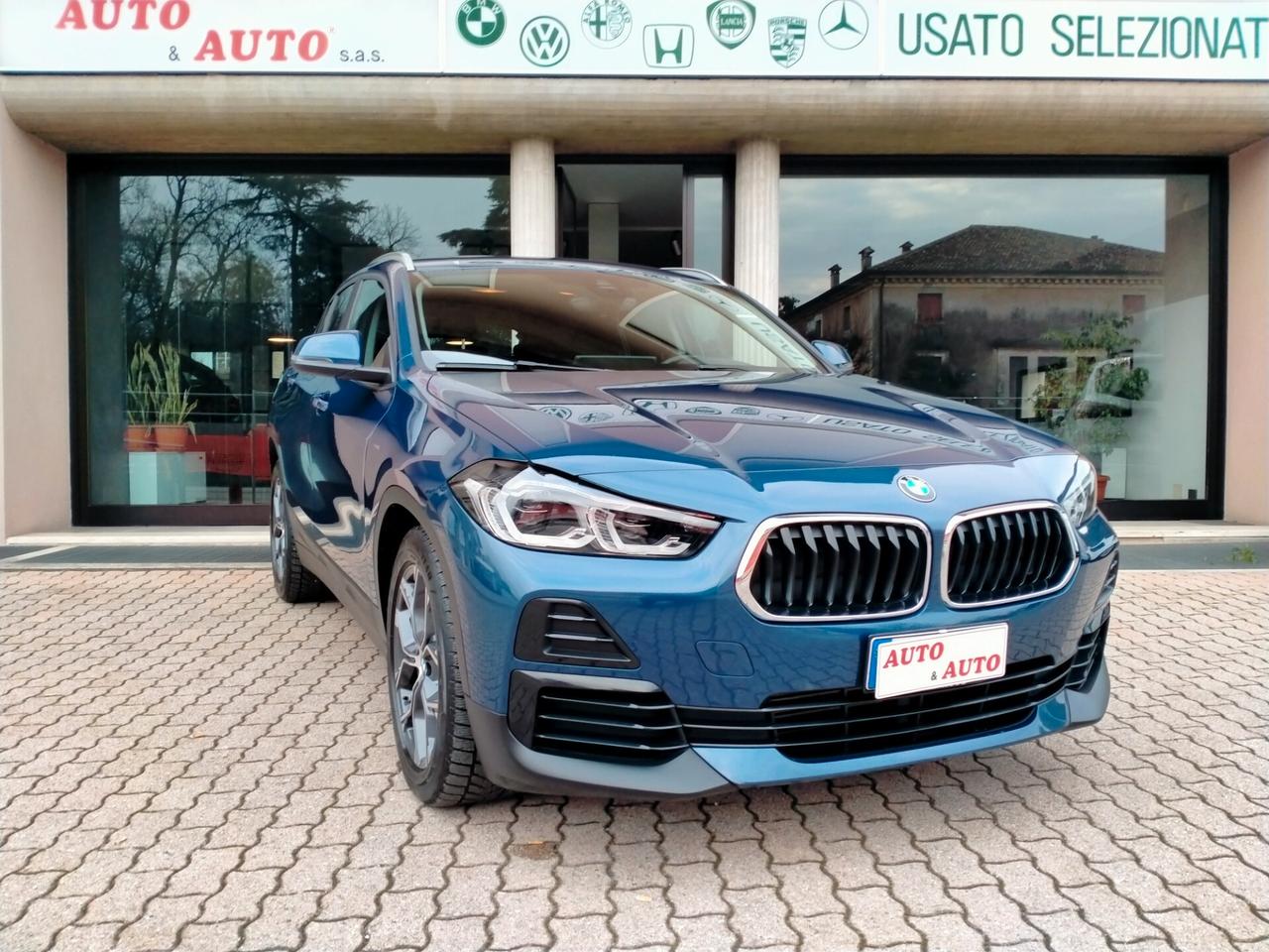 BMW X2 XDRIVE 18D LED / TETTO / DDC / KEYLESS / H.KARDON / HEAD UP