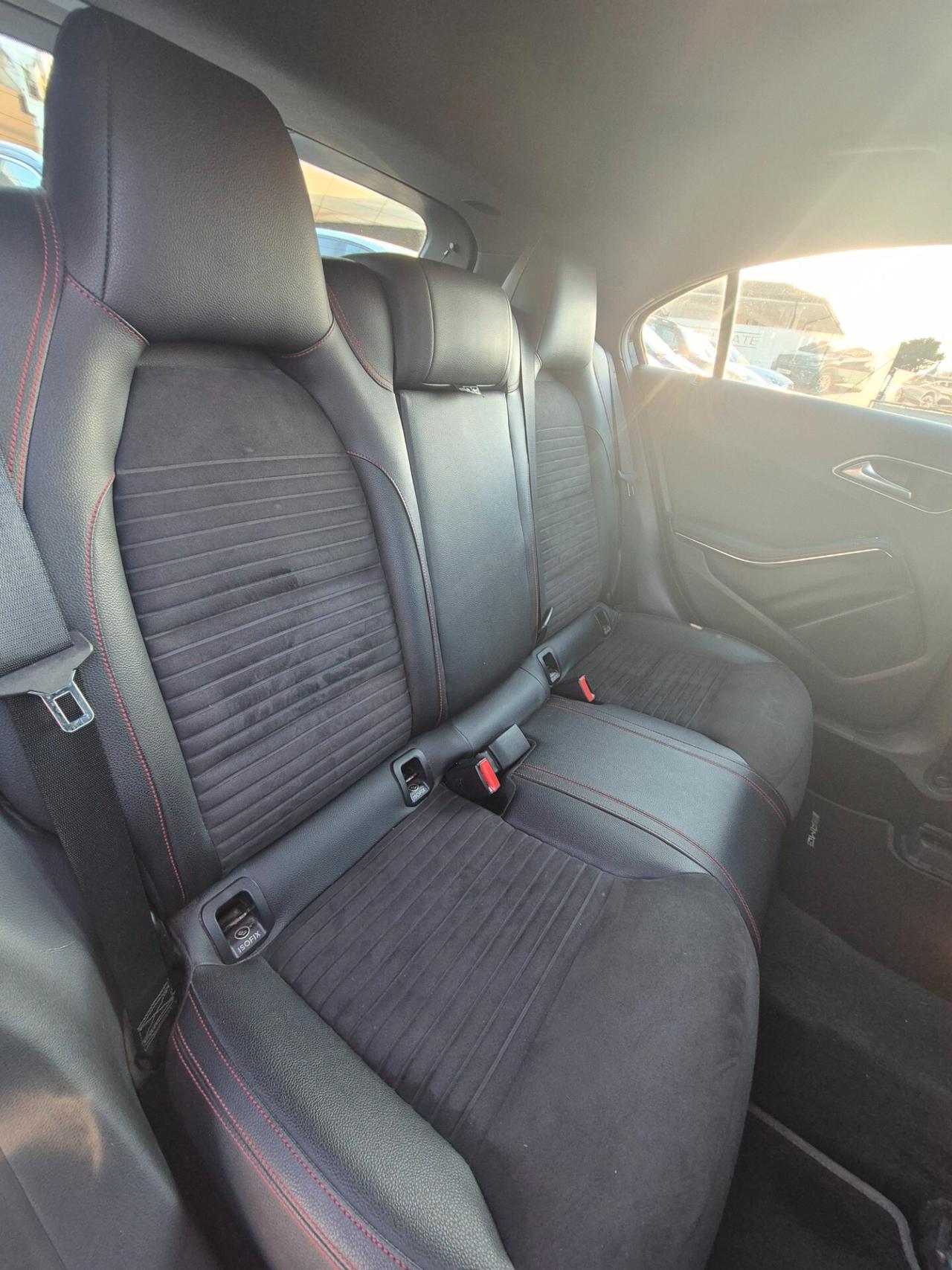 Mercedes-benz A 180 d AMG Premium