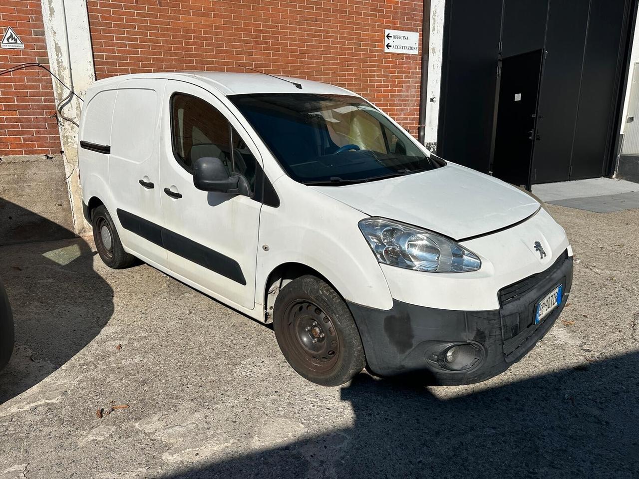 Peugeot Partner Tepee 1.6 HDi 92CV Outdoor