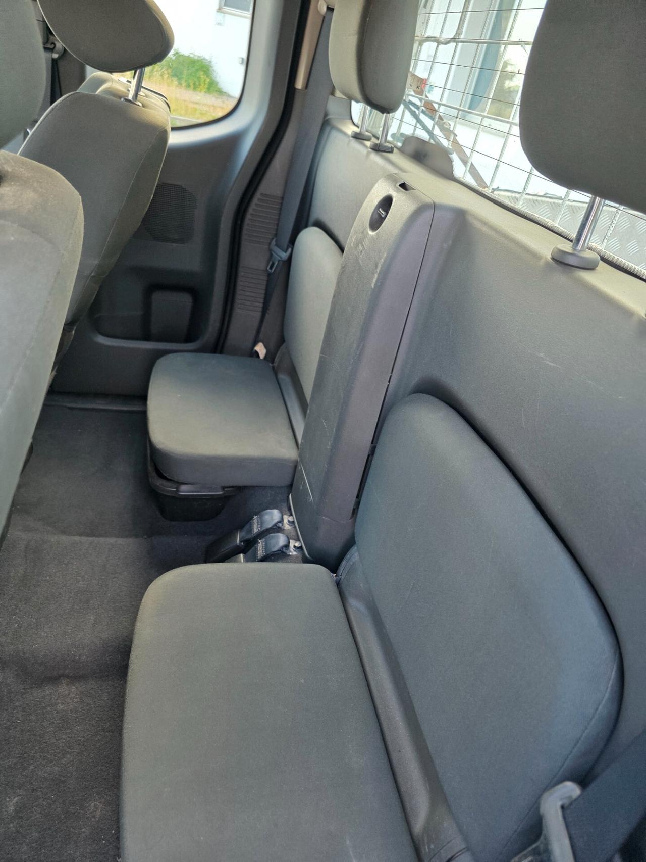 Nissan Navara 2.5 dCi perfetta e garantita 12 mesi