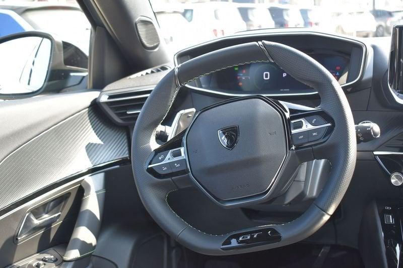Peugeot 2008 2008 PureTech 130 S&S EAT8 GT
