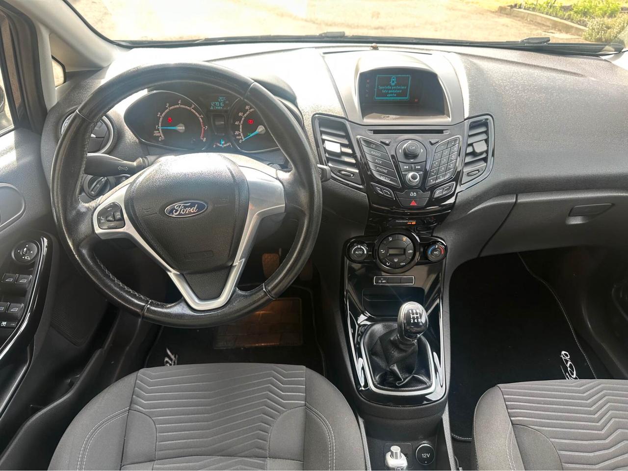 Ford Fiesta 1.0 EcoBoost 100CV 5 porte Powershift Titanium