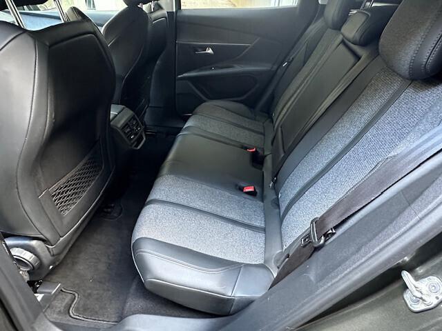 Peugeot 3008 BlueHDi 130 S&S Allure