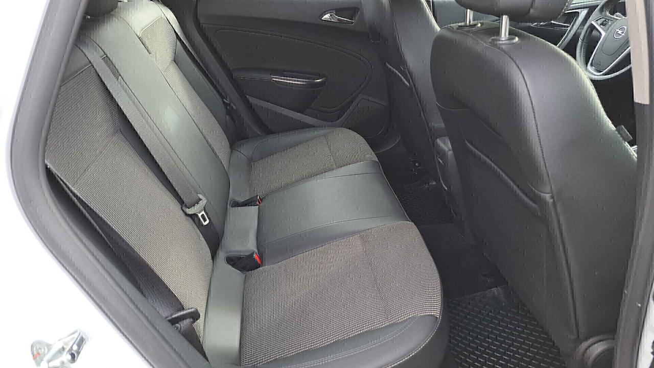 Opel Astra 1.7 CDTI 125CV Cosmo Berlina