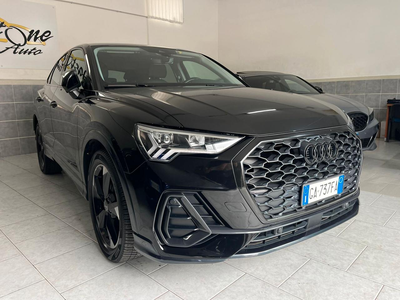 Audi Q3 SPB 35 TDI S tronic S-line TOTAL BLACK