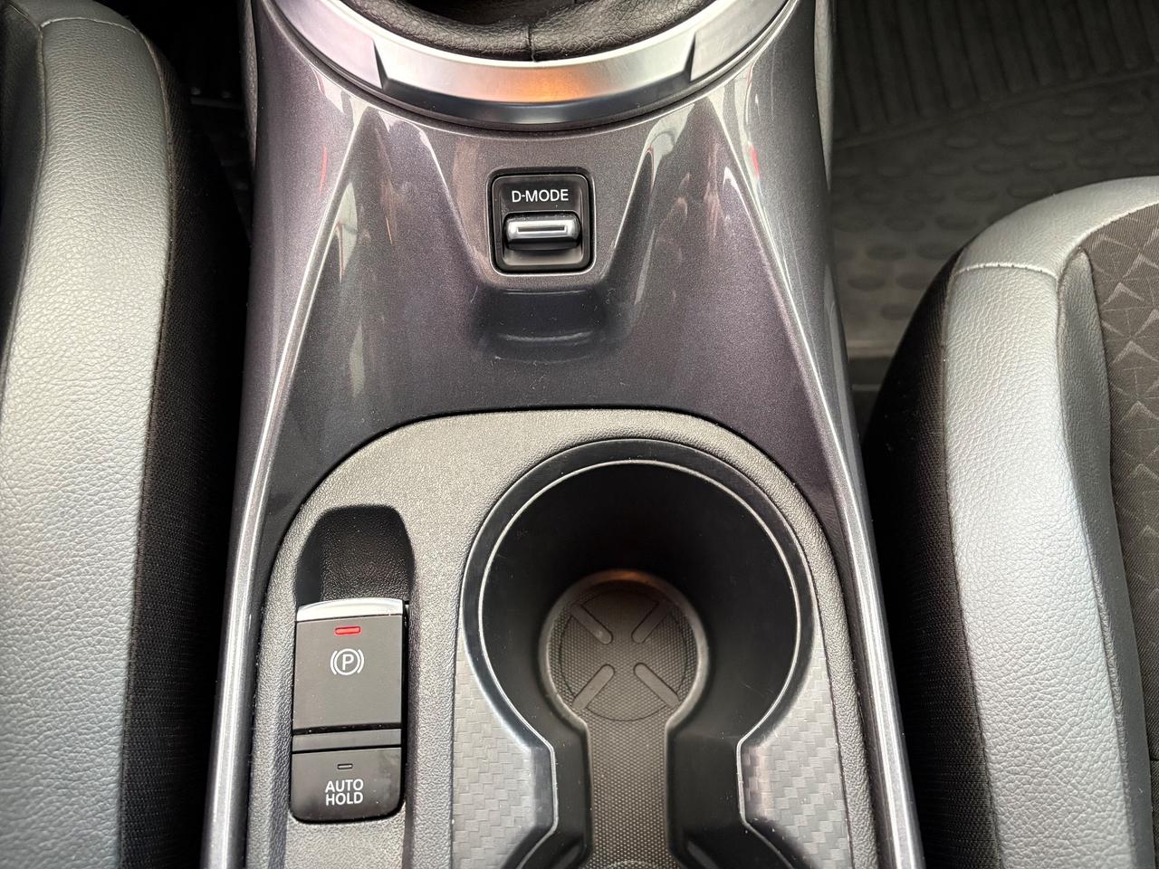 Nissan Juke 1.0 DIG-T 114 CV N-Connecta