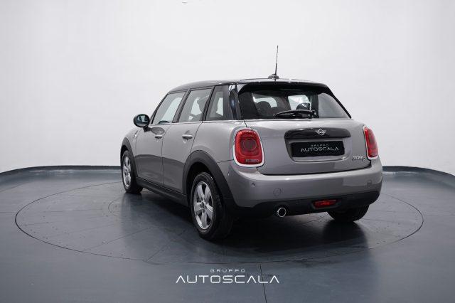 MINI Cooper D 1.5 116cv Automatica Business 5 porte