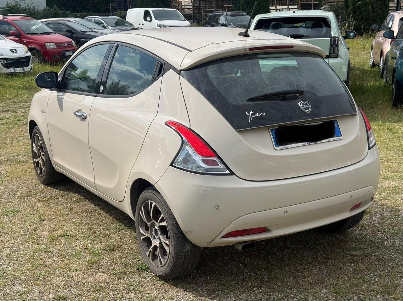 Lancia Ypsilon 1.2 69 CV 5 porte Platinum