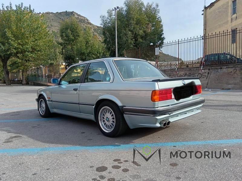 BMW 318 i