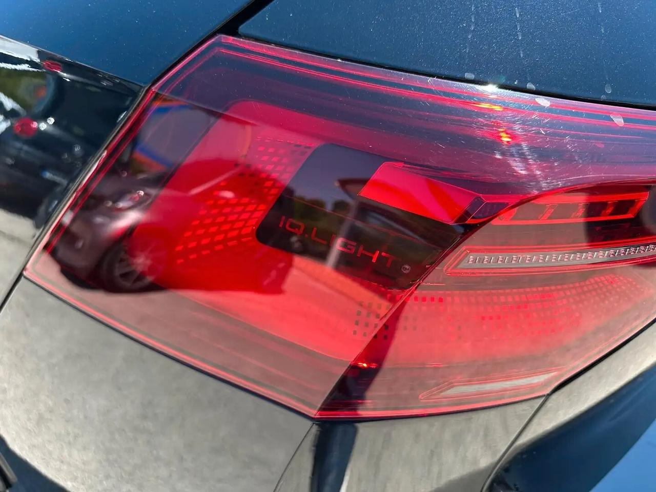 Volkswagen Golf 2.0 TSI GTI DSG