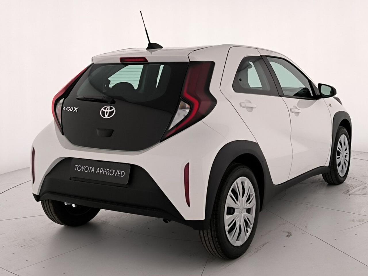 Toyota Aygo x 1.0 active 72cv s-cvt