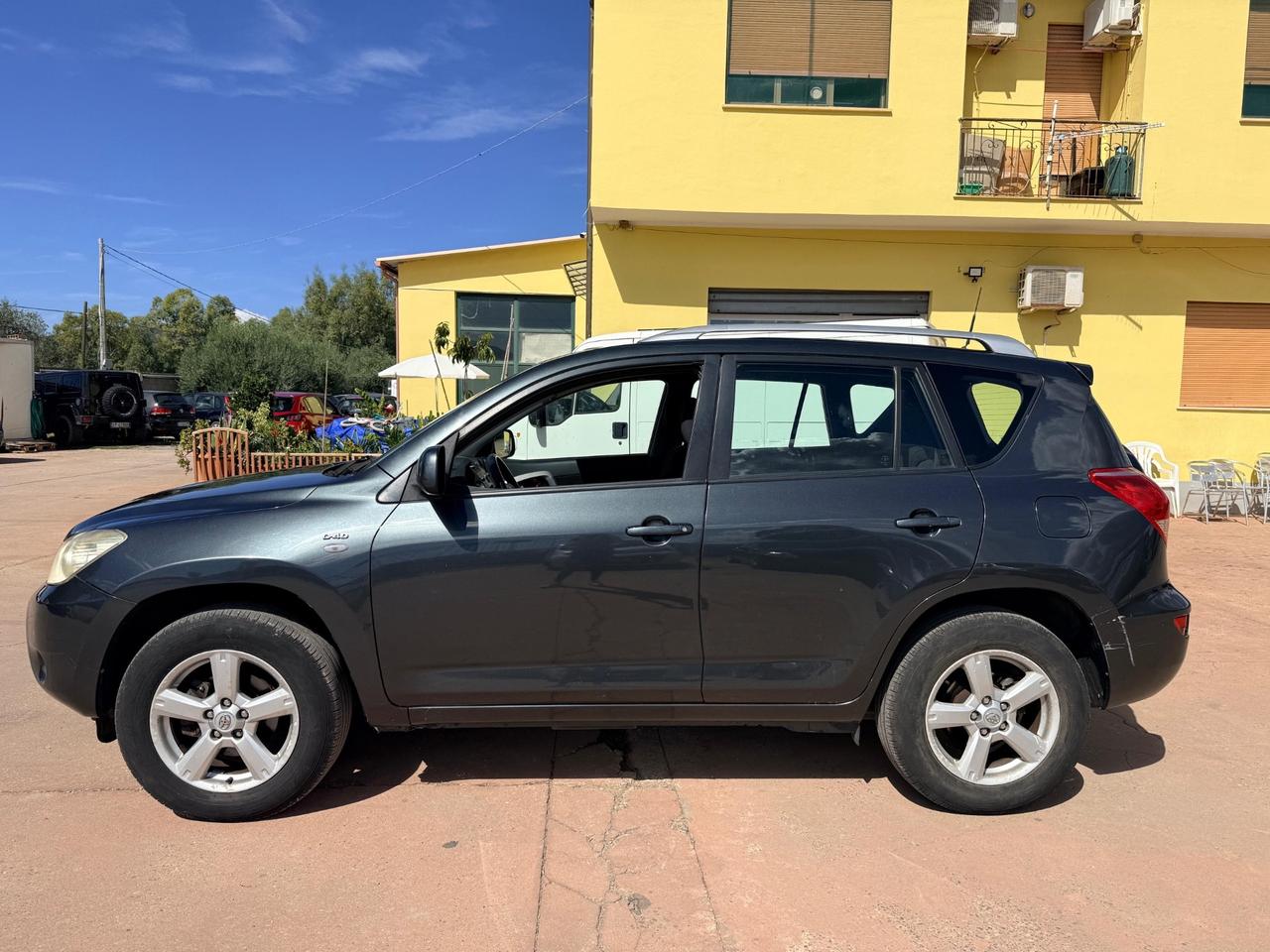 Toyota RAV4 2.2 D-4D 136 CV “Gancio Traino”