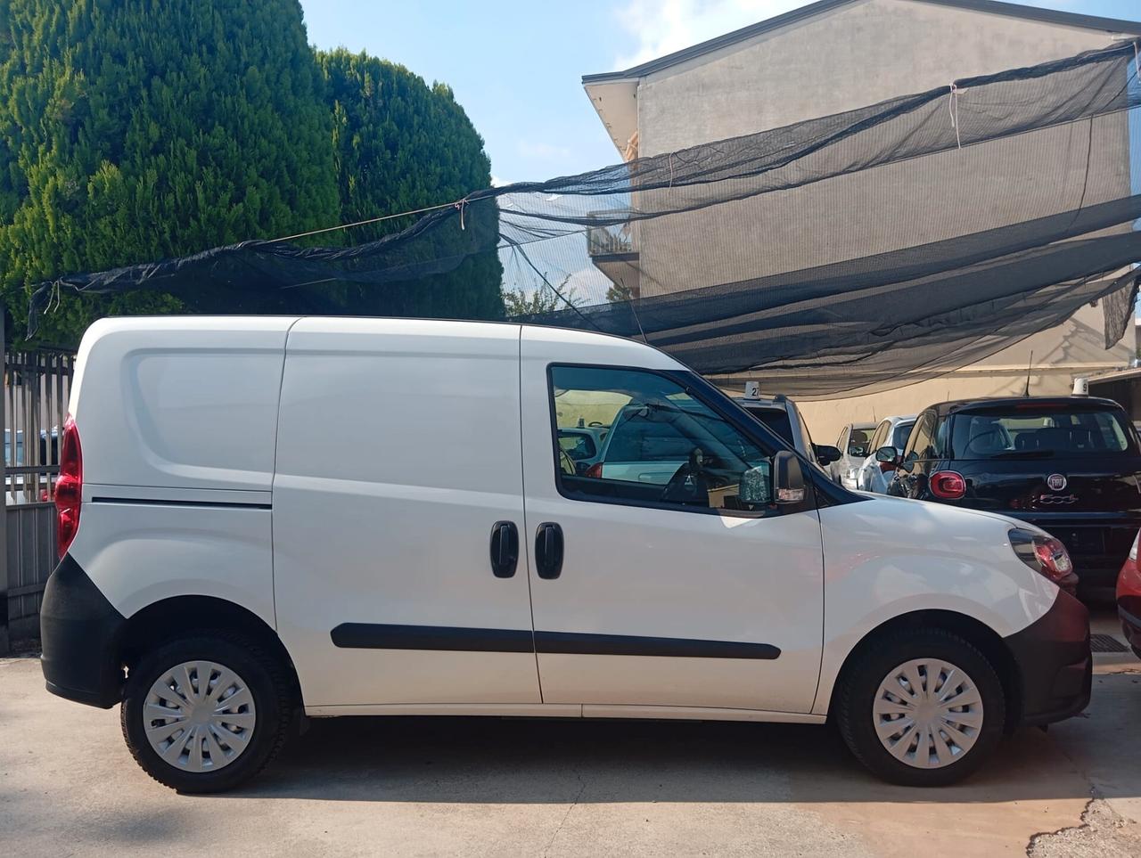 Fiat DOBLO' furgone autocarro 1.6 mtj permute