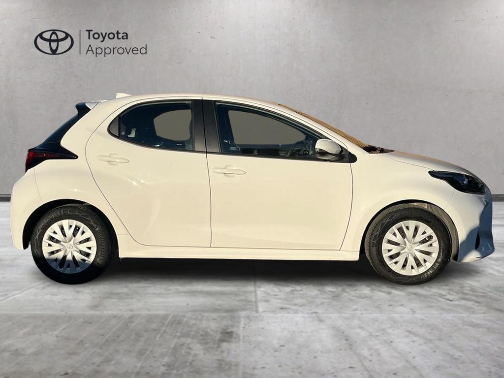 Toyota Yaris 1.5 hybrid Active