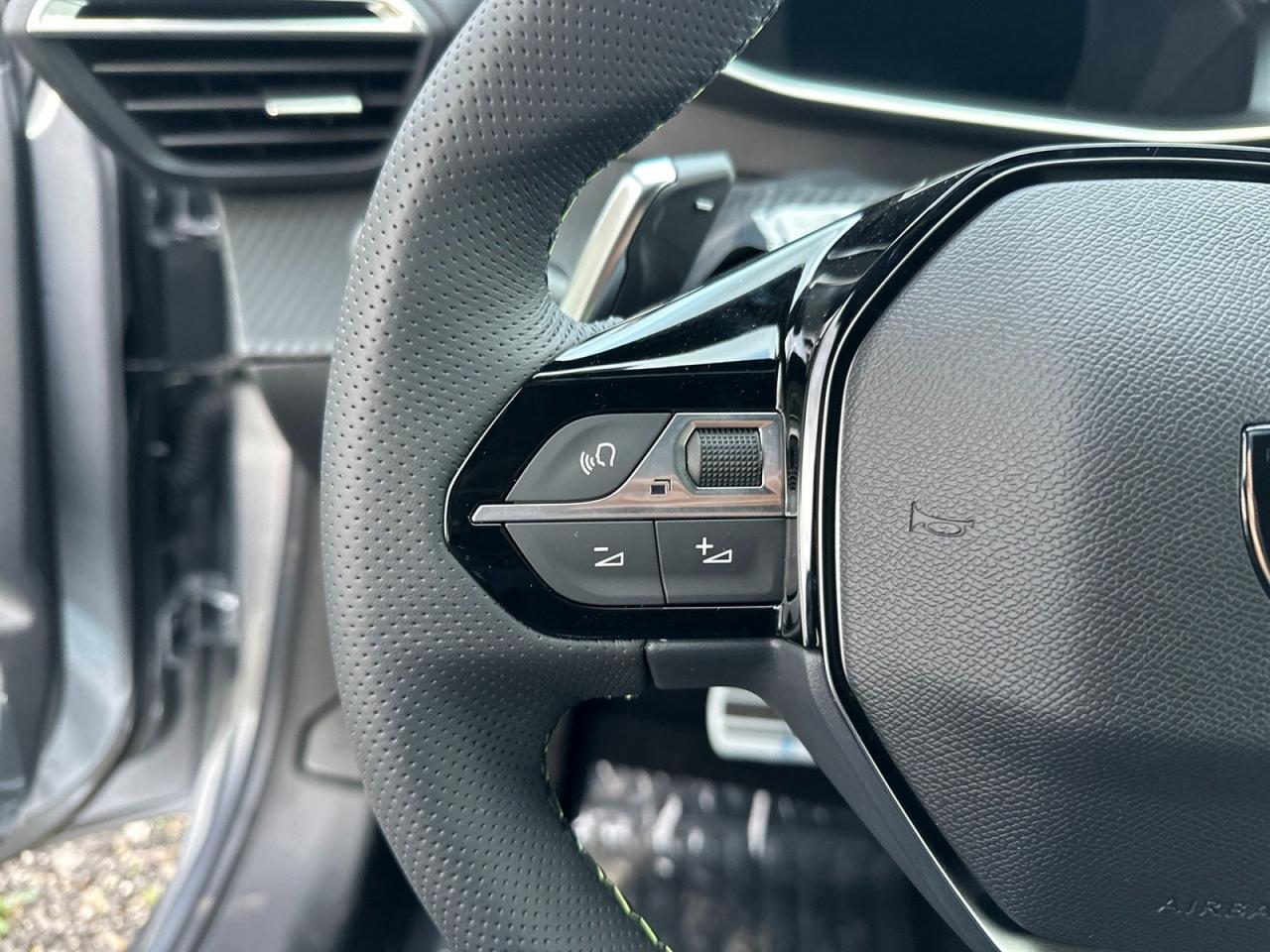 PEUGEOT 208 II 2023 - 208 1.2 hybrid GT 145cv e-dcs 6