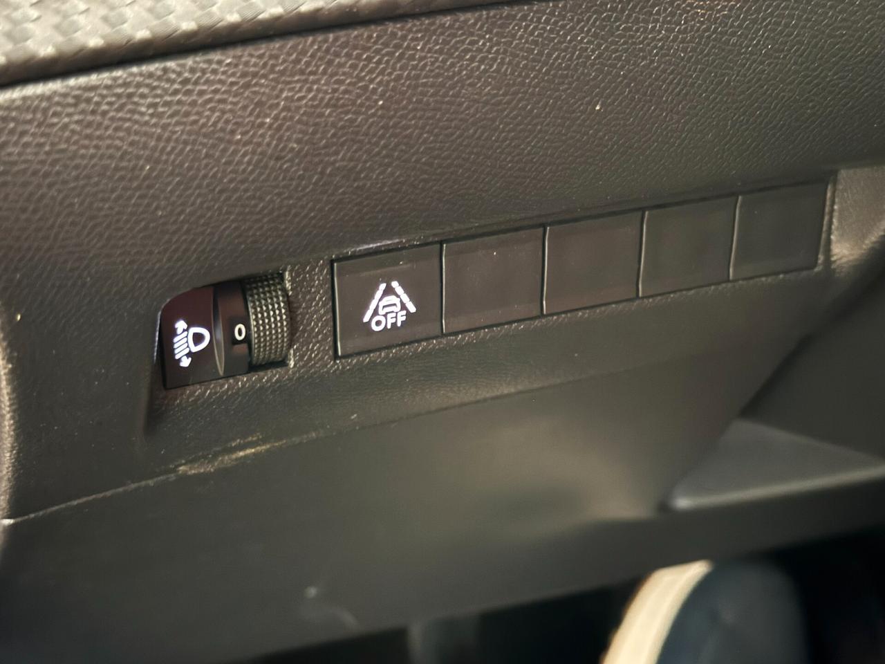 Peugeot 2008 DIESEL EURO 6 - 1.5 BlueHDi 100CV S&S Active