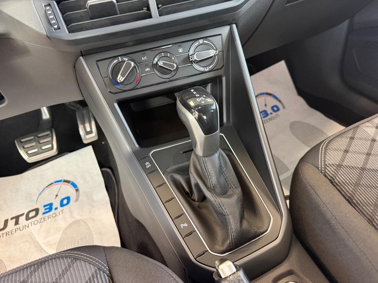 Volkswagen Polo 1.0 TSI DSG R-Line