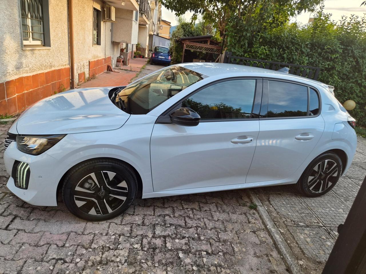 Peugeot 208 1.2 PURETECH ALLURE FULL OPTIONAL