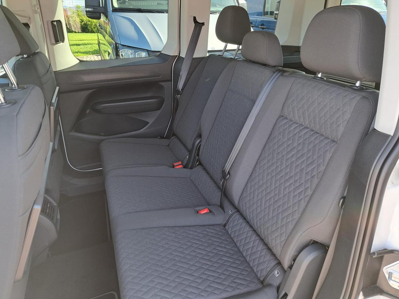 Volkswagen Caddy 2.0 tdi 122cv life dsg7