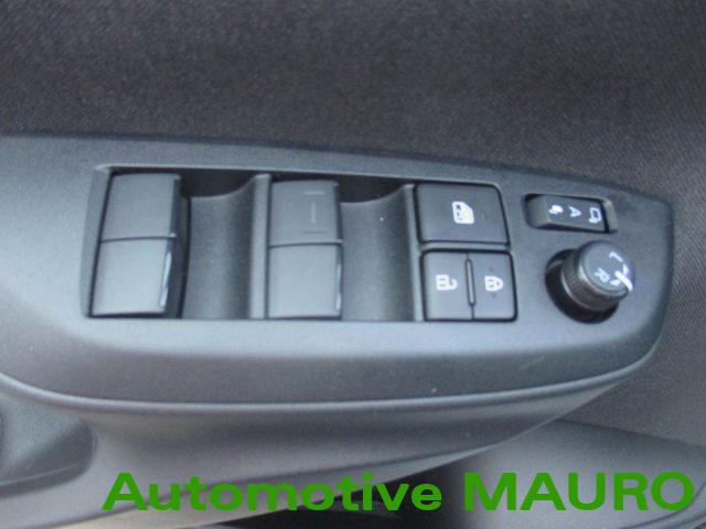 TOYOTA Yaris 1.5 Hybrid 5 porte Icon - NEOPATENTATI