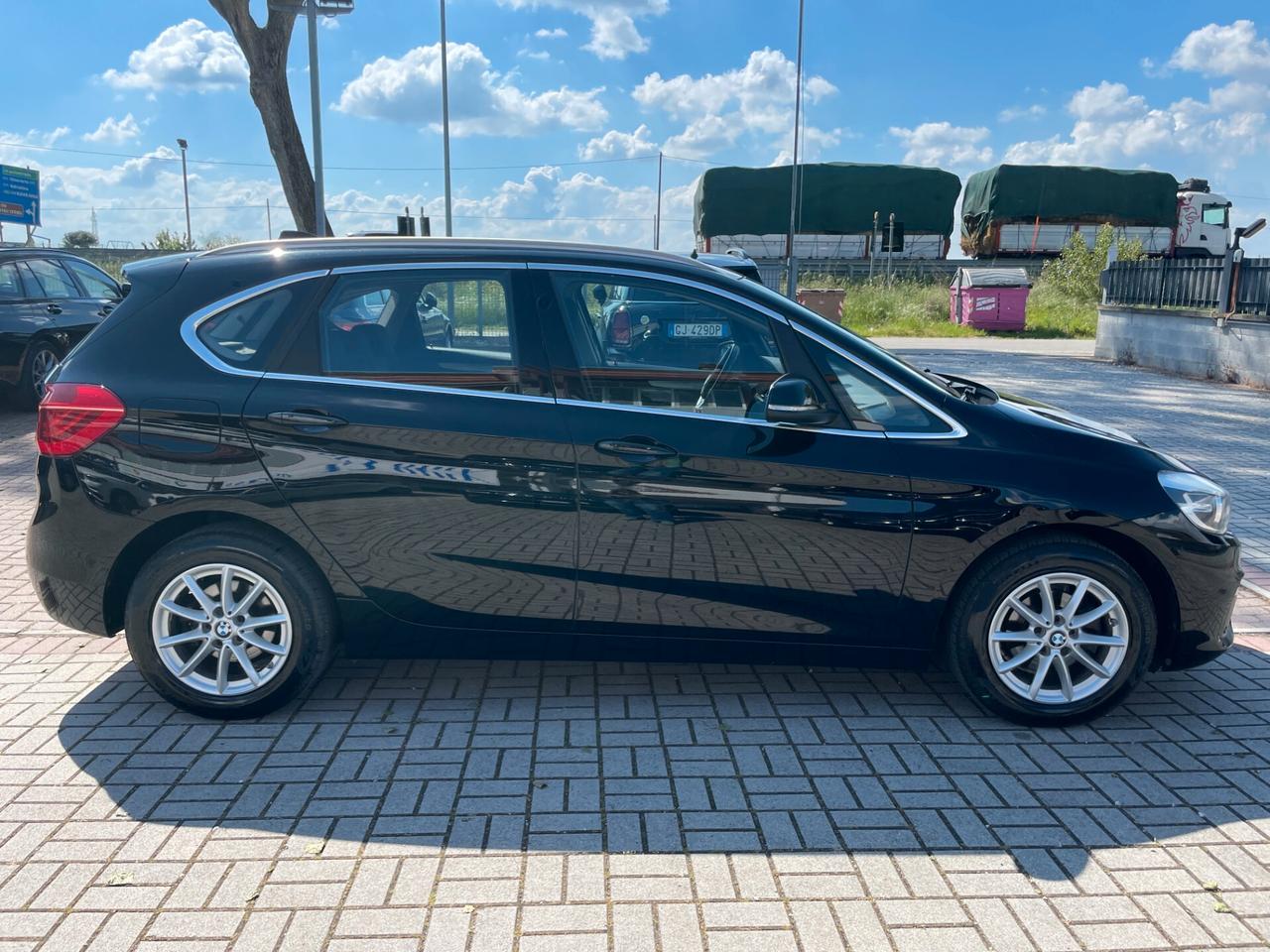 Bmw 2er Active Tourer 214d Active Tourer Luxury ADATTA NEOPATENTATI