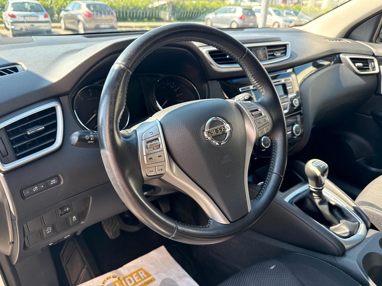 Nissan Qashqai 1.2 DIG-T Acenta, EURO6B,POCHI KM