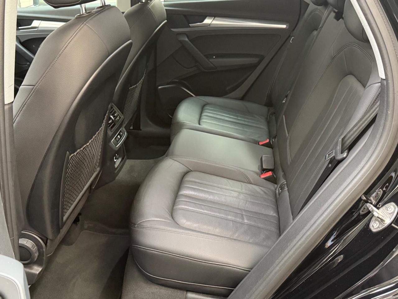 Audi Q5 35 TDI quattro S tronic Business Design