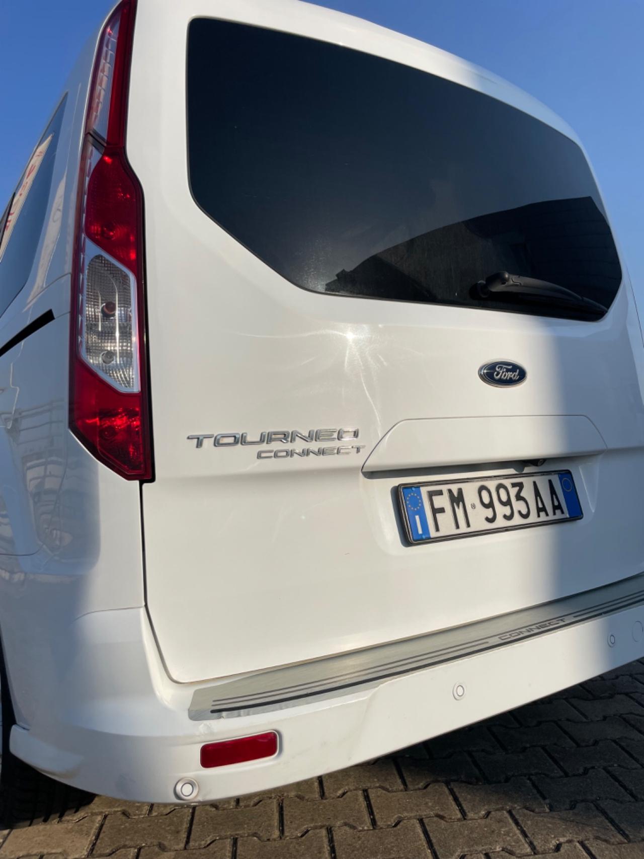 Ford 7 posti Tourneo Connect1.5 TDCi 120 CV Titanium tetto panorama