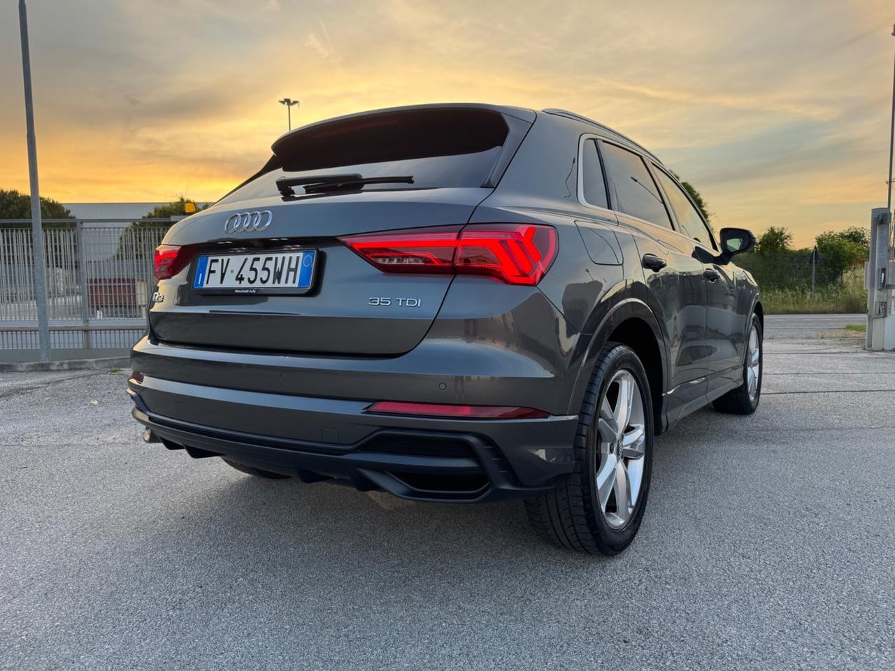 Audi Q3 2.0 TDI 150 CV S tronic S line Edition